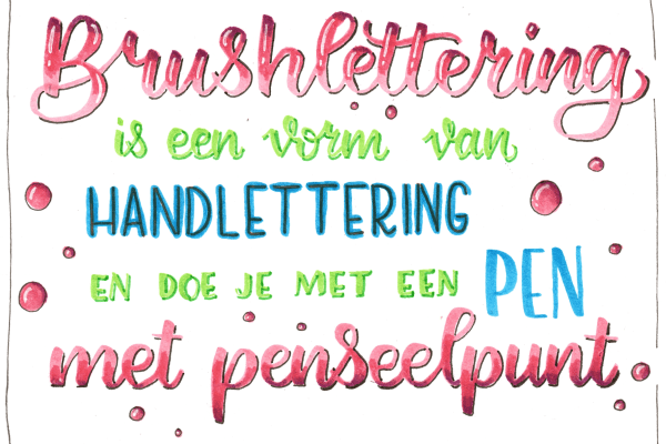 Cursus brushletteren in wijkcentrum de Weideblik in Hoogeveen