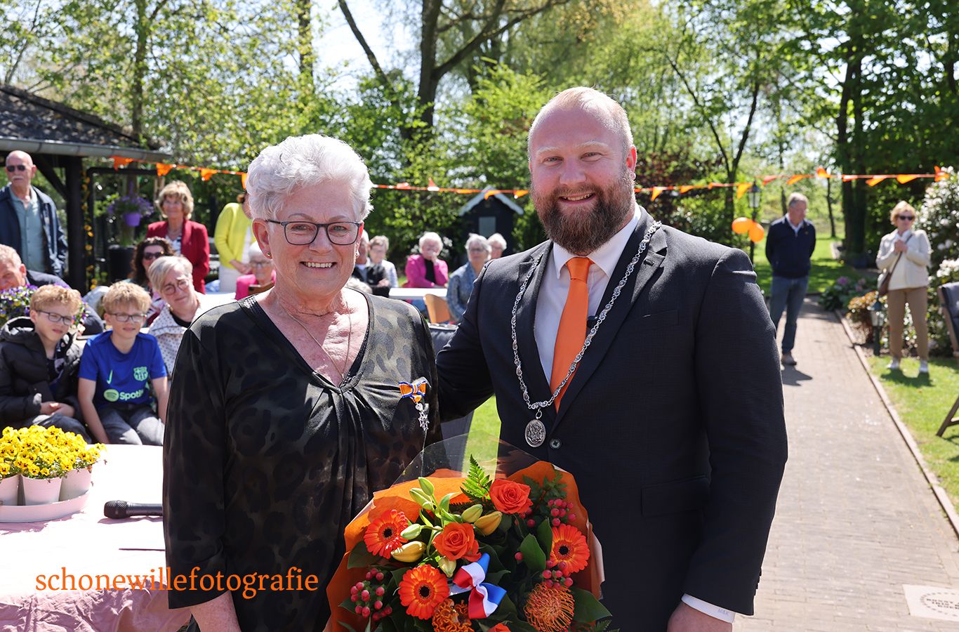 Tien lintjes in de gemeente Hoogeveen